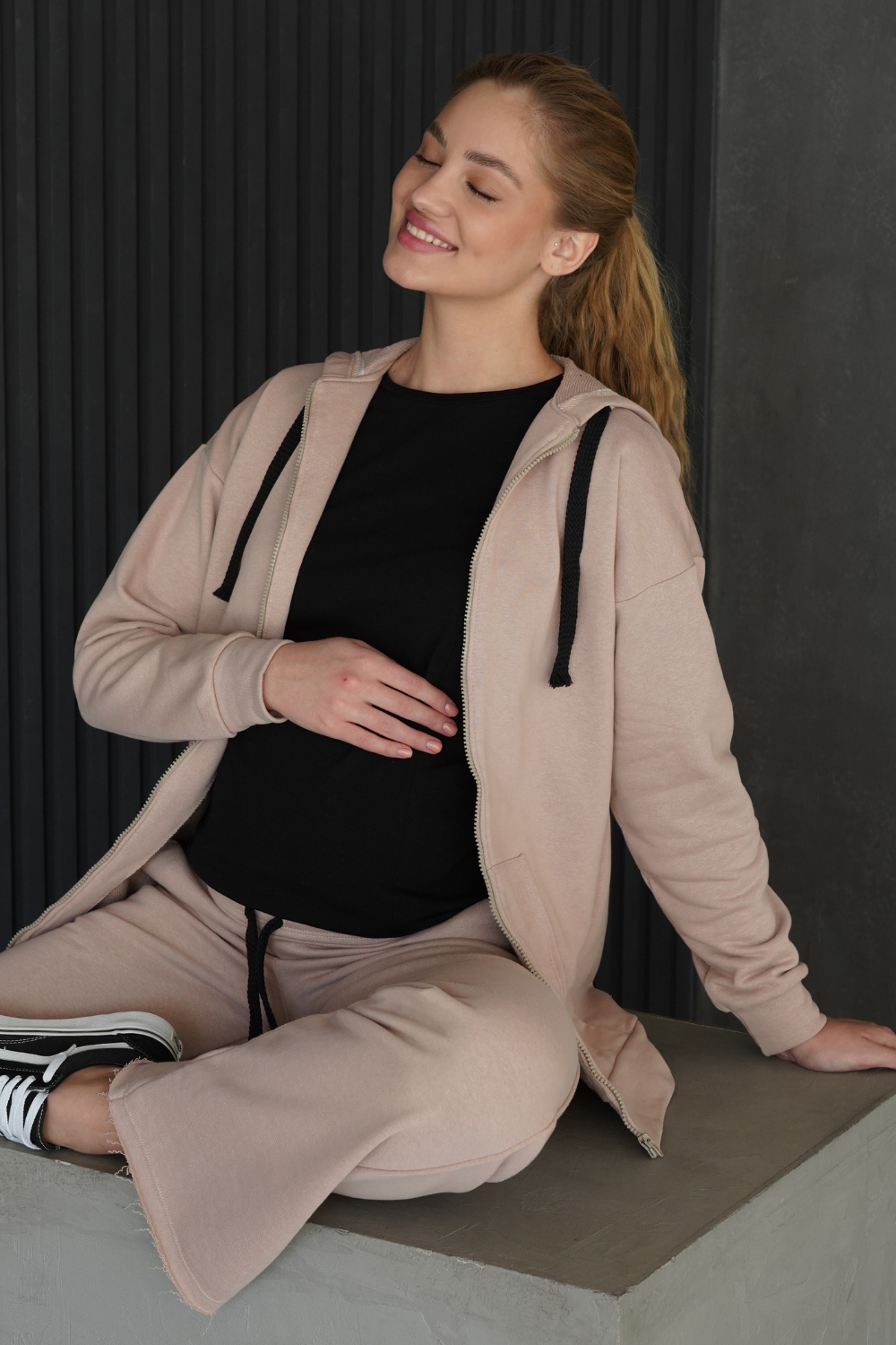 Zip Hoodie with Straight Fit in Natural Cotton for Pregnant and Nursing Moms 4304114