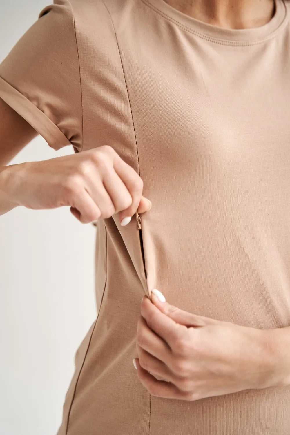 Maternity Basic T-shirt with Zippers for Nursing 3180041